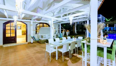 Stelios Garden