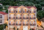 Stellatos House and Suites