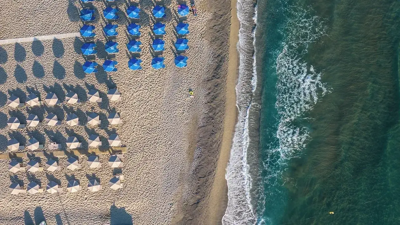 Steris Elegant Beach