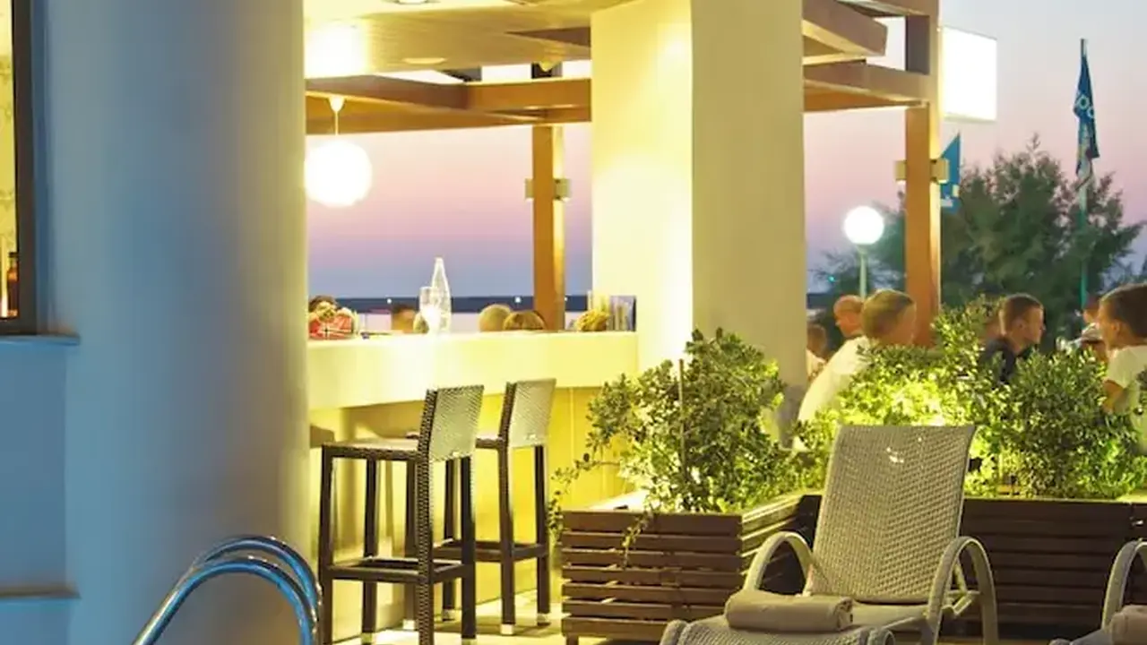 Steris Elegant Beach