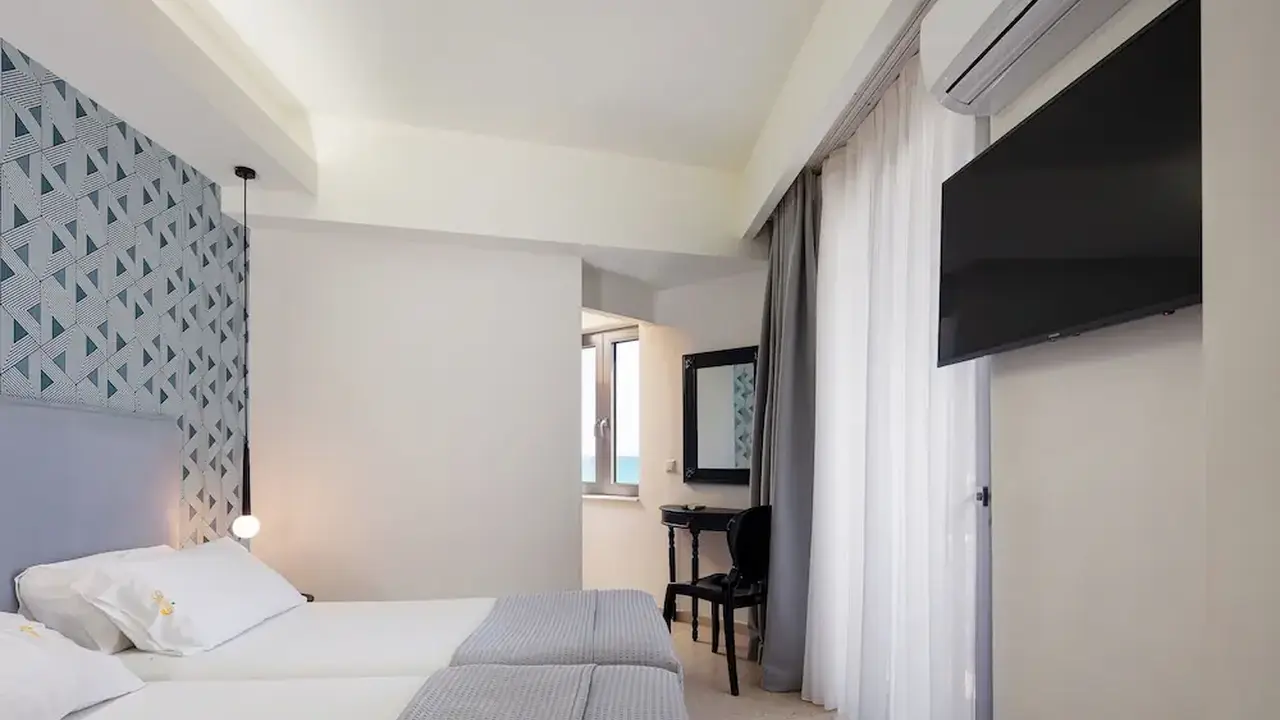 Steris Elegant Beach