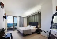 Steris Elegant Beach