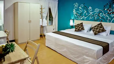 Stingray Beach Inn