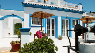 Studios & Appartements Akis