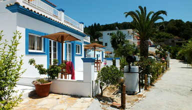 Studios & Appartements Akis