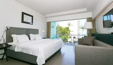 Sugar Palm Grand Hillside