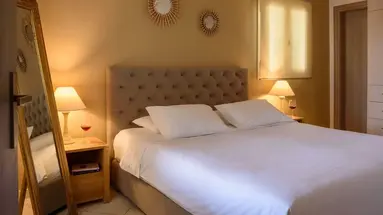 Suite Home Santorini