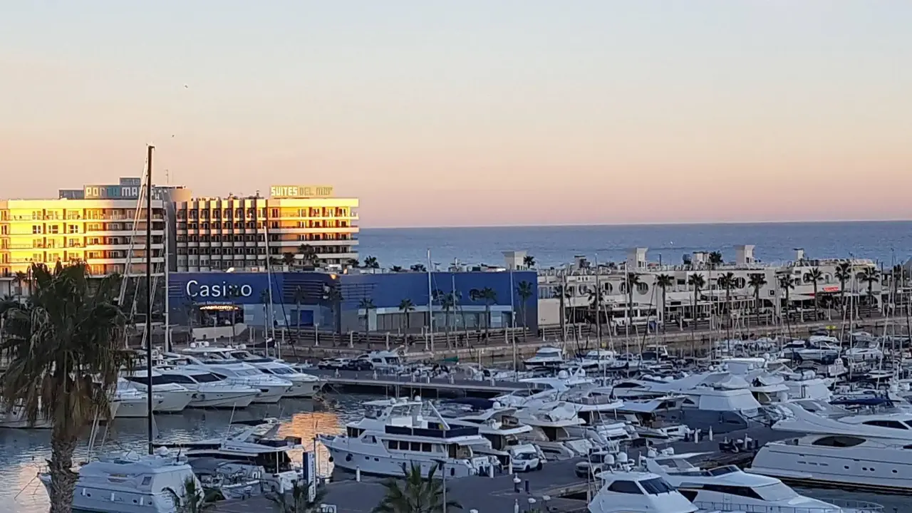 Suites del Mar