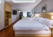 Suites Plaza & Wellness