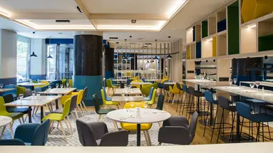 Suites Plaza & Wellness