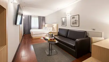 Suites Plaza & Wellness