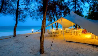 Sultan Sands Island Resort