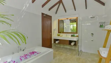 Summer Island Maldives