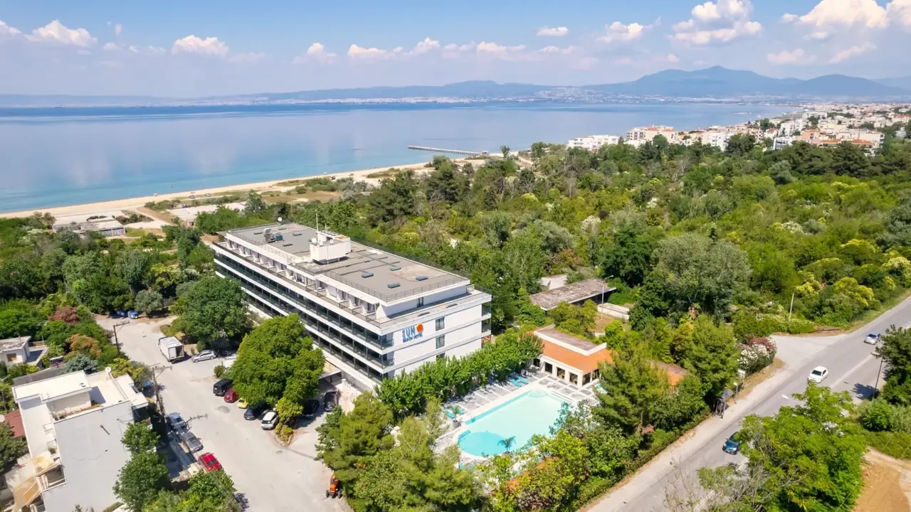 Sun Beach (Agia Triada)