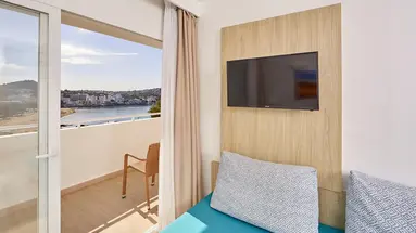 Sun Beach (Santa Ponsa)