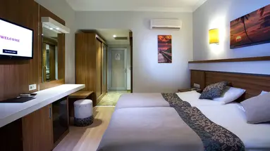 Sun Club Side