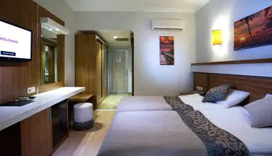 Sun Club Side