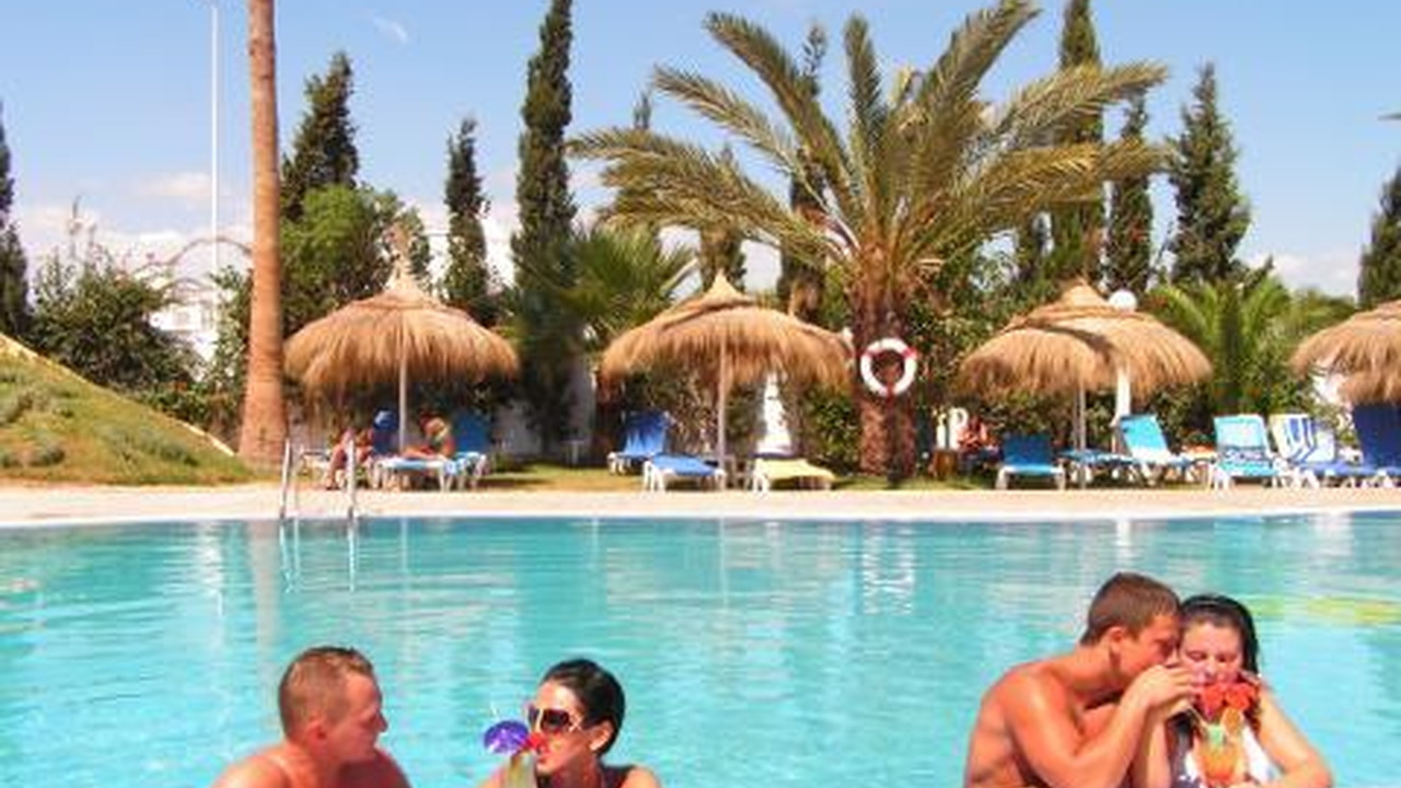 Sun Holiday Beach