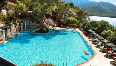 Sun Maris Bellamare Beach
