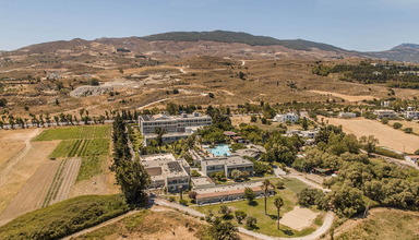 Sun Palace