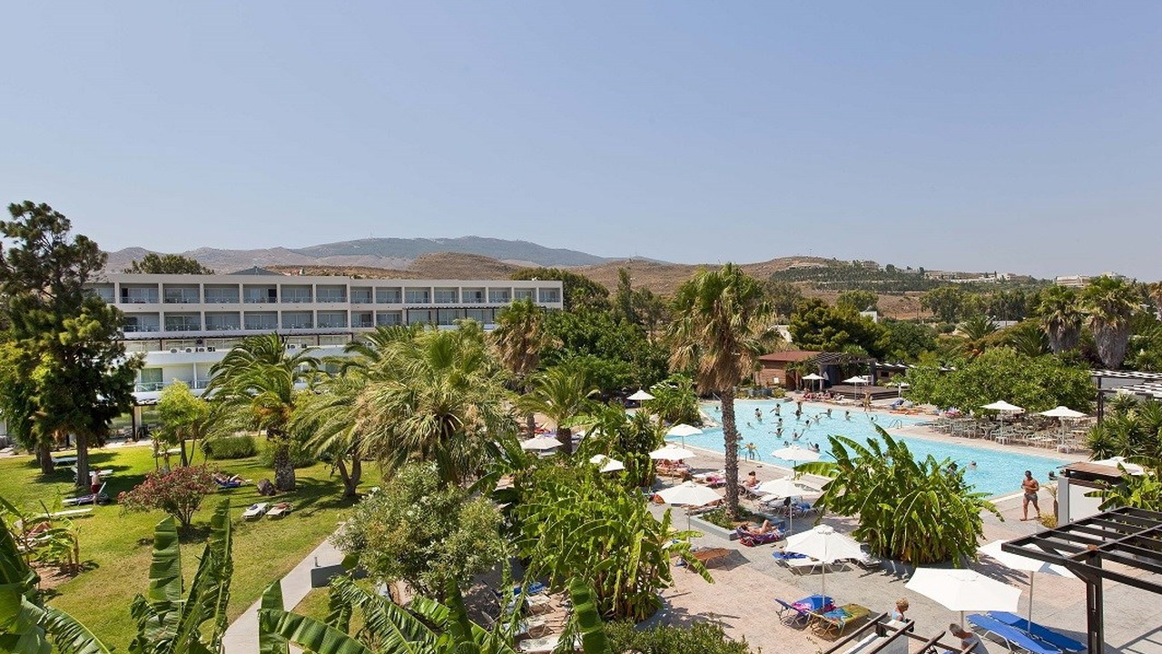 Sun Palace