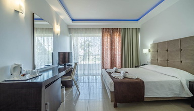 Sun Palace