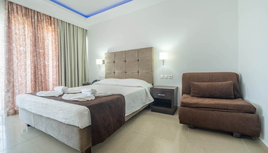Sun Palace