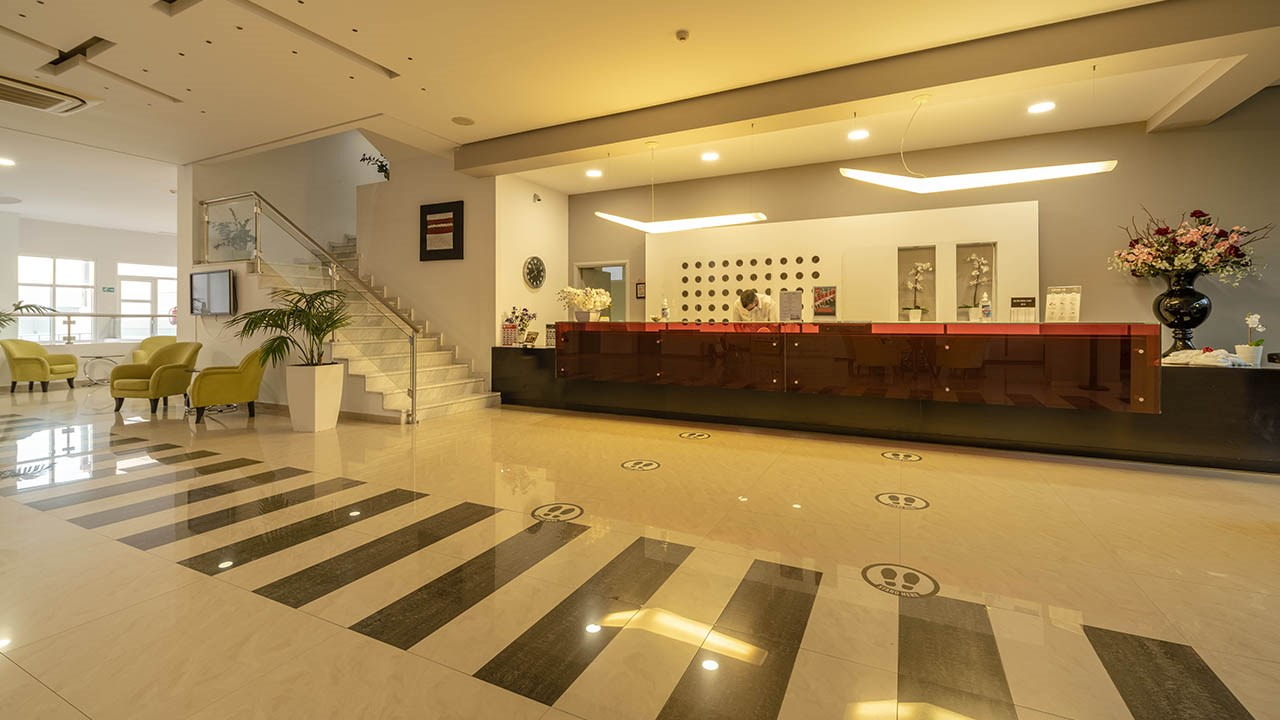 Sun Palace