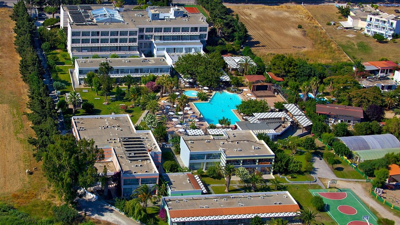 Sun Palace