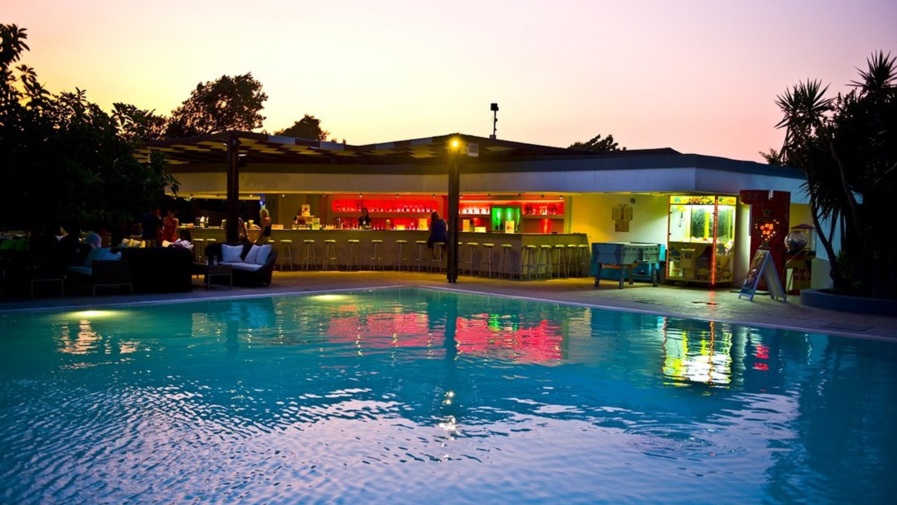 Sun Palace