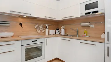 Sun & Snow Polanki
