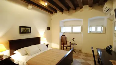 SUNce Palace Apartments