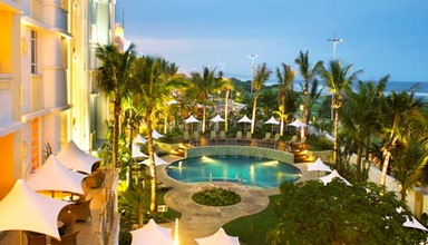 Suncoast Hotel & Towers