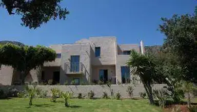 Sundance Apartments & Suites
