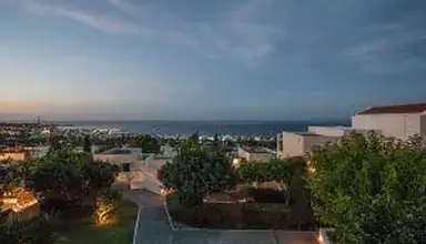 Sundance Apartments & Suites