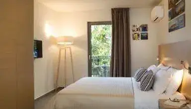 Sundance Apartments & Suites
