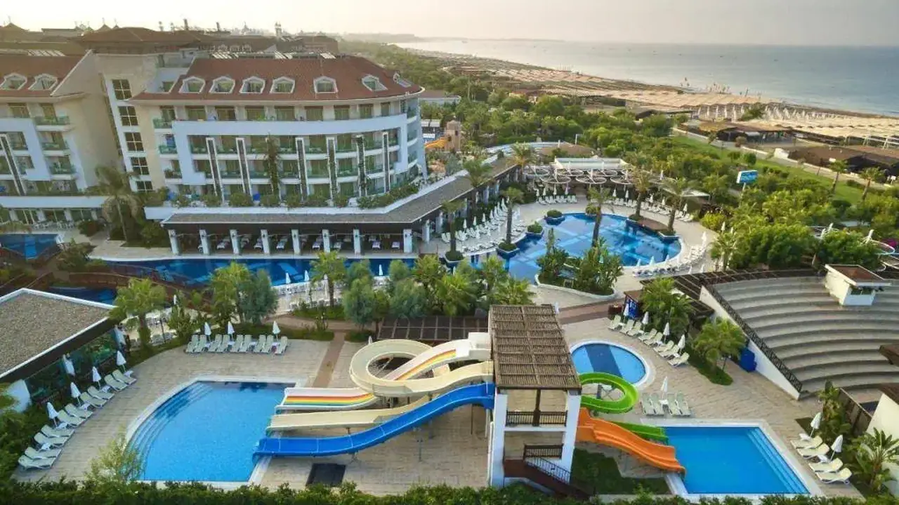 Sunis Evren Beach Resort & Spa