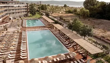 Sunny Beach Club 