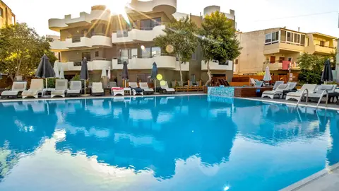 Hotel Sunny Days (Ixia)