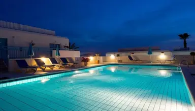 Sunny Hill Apartments