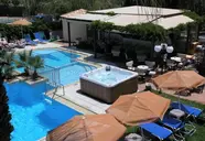 Sunny Suites