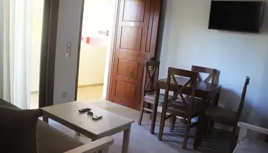 Sunny Suites