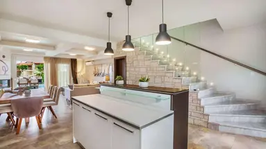 Sunny Villas