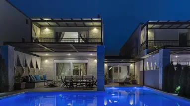 Sunny Villas