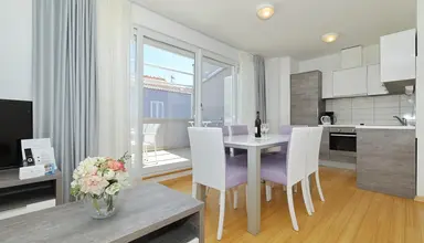 Sunnyside Apartments