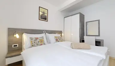 Sunnyside Apartments