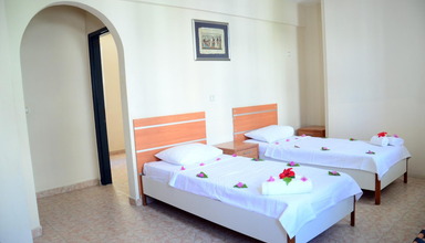 Sunpoint Suites