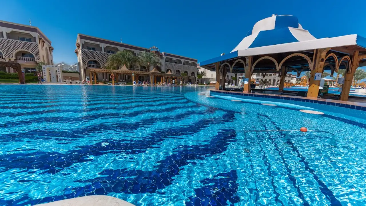 Sunrise Alora Aqua Park Resort