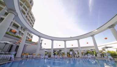 Sunrise Beach Resort
