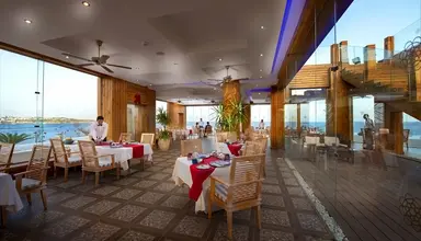Sunrise Grand Select Arabian Beach